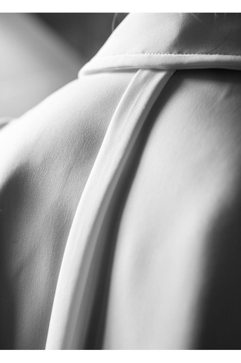 Camisa Crepé Ester para Mujer Cuello Camisero y Tablón en la Espalda